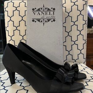 Vaneli Black Heels with Bow Accent